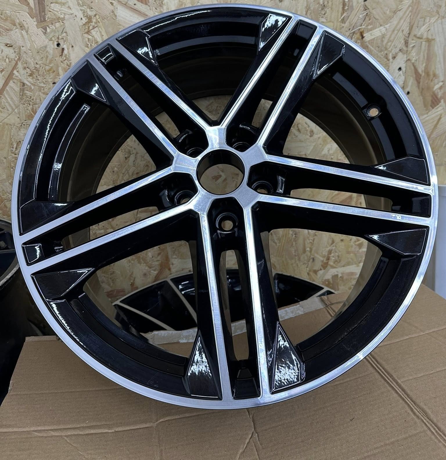 Royale Alloys gallery image
